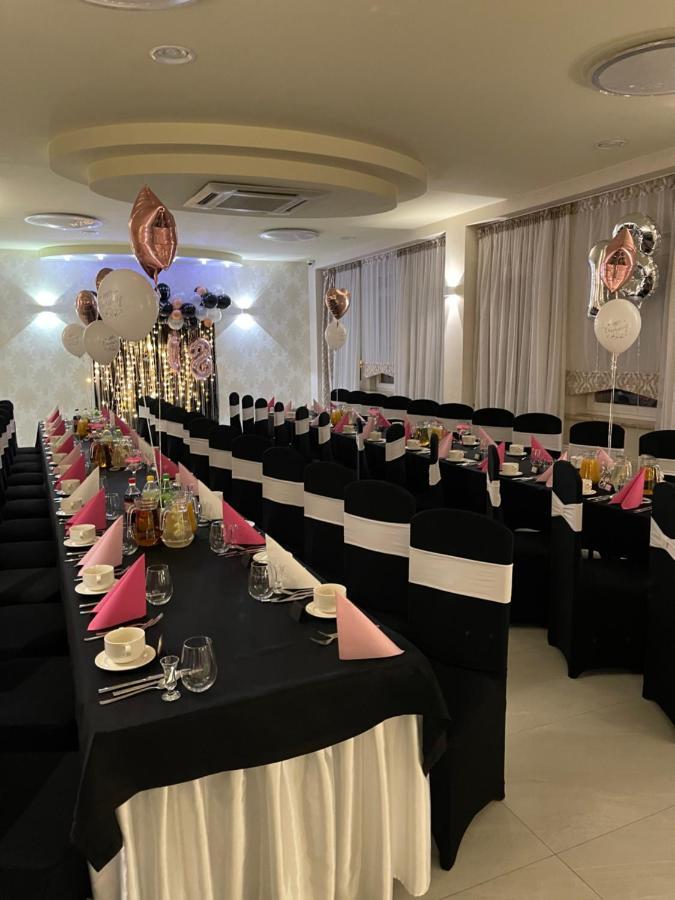 Carina Hotel Tczew Ngoại thất bức ảnh